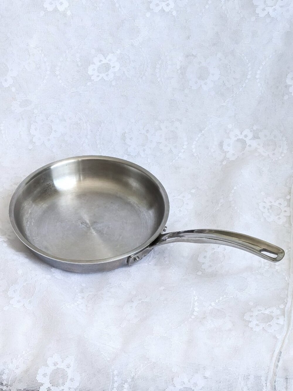 Viking 3-Ply Bonded Cookware Stainless Steel Fry Pan 8” Frying Pan Skillet